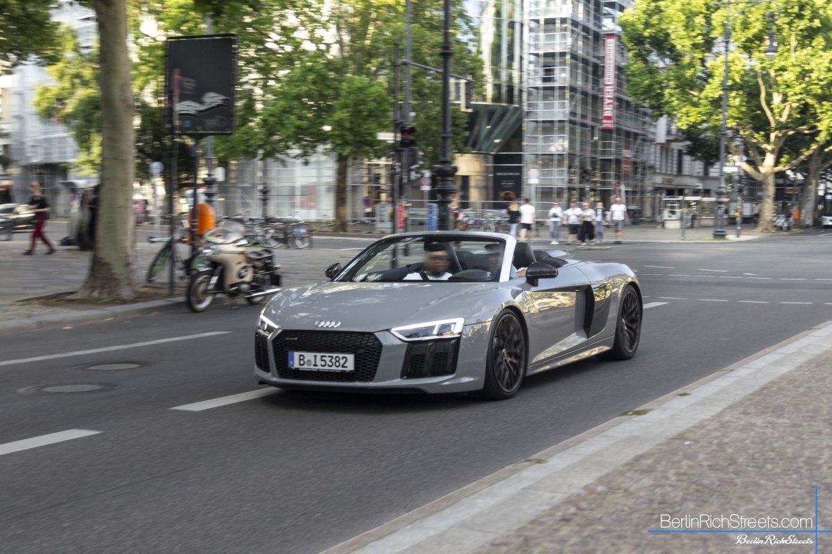 Audi R8 V10 Spyder (2016) spotted in Berlin — BerlinRichStreets